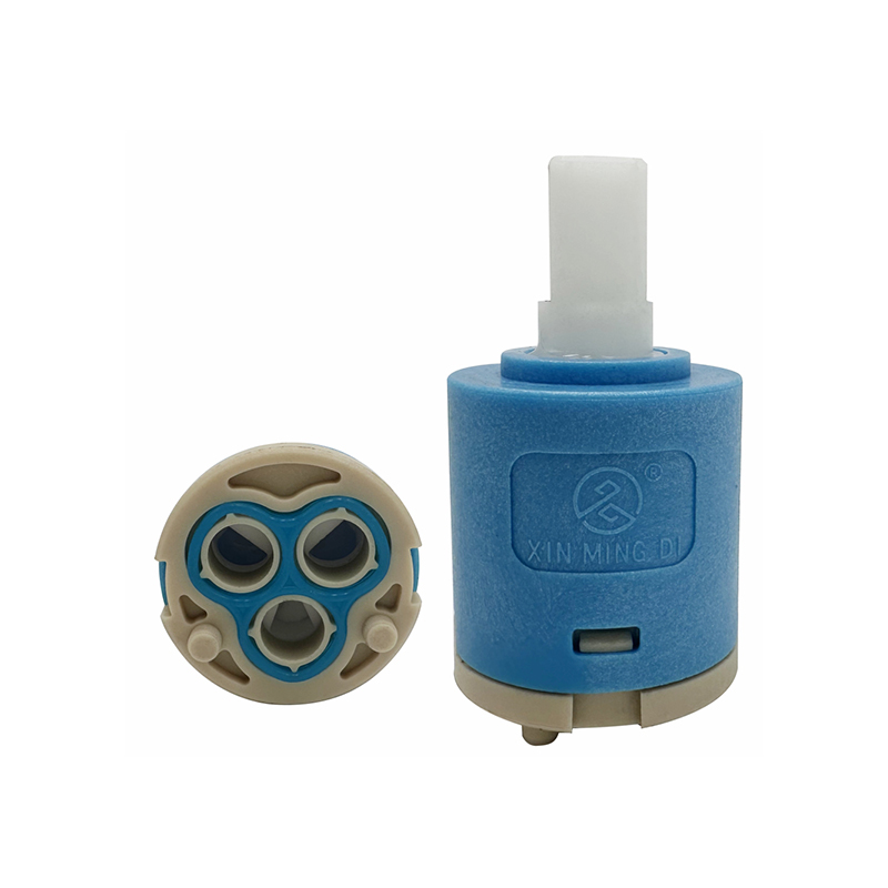 Ф25二档中间关闭分水连体杆阀芯(100°)